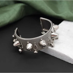 BS  Women's Silver Color Oxidised Adjustable Bracelet